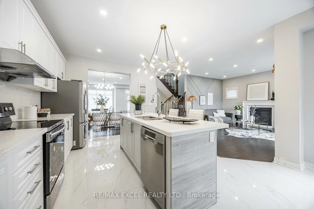 77, Sunnyside Hill, Cornell, Markham