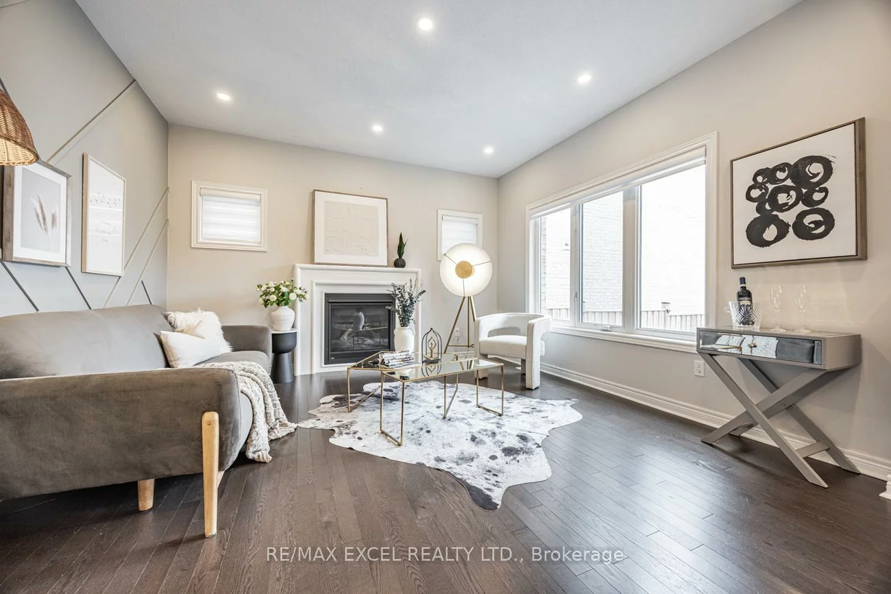 77, Sunnyside Hill, Cornell, Markham