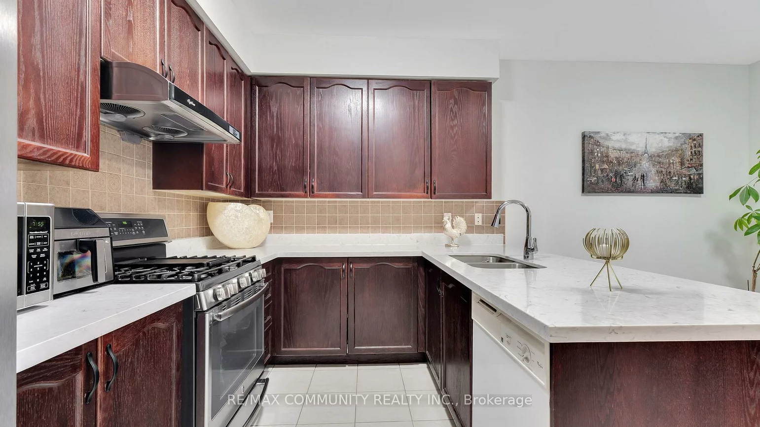 303, Williamson, Greensborough, Markham