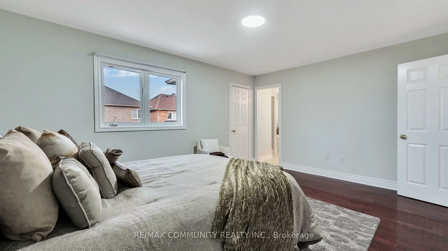 303, Williamson, Greensborough, Markham