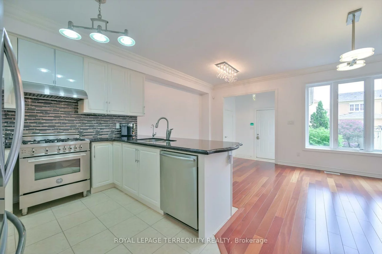 10461, Woodbine, Cathedraltown, Markham