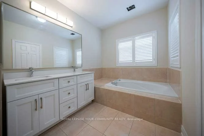 10, HARPER HILL, Angus Glen, Markham