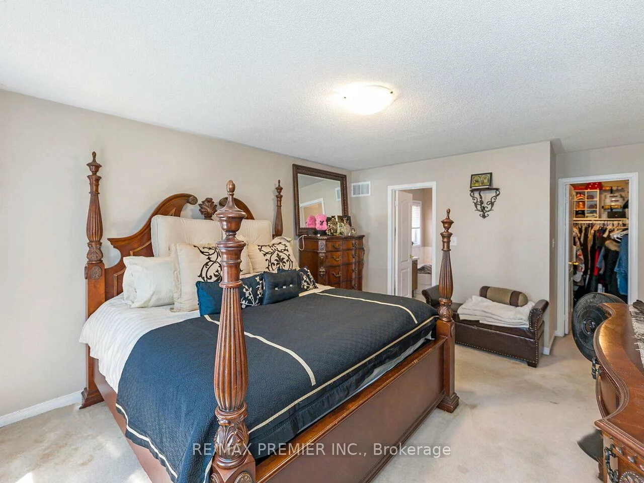 65, Victoria Wood, Greensborough, Markham