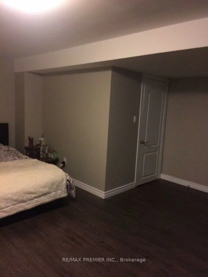 65, Victoria Wood, Greensborough, Markham