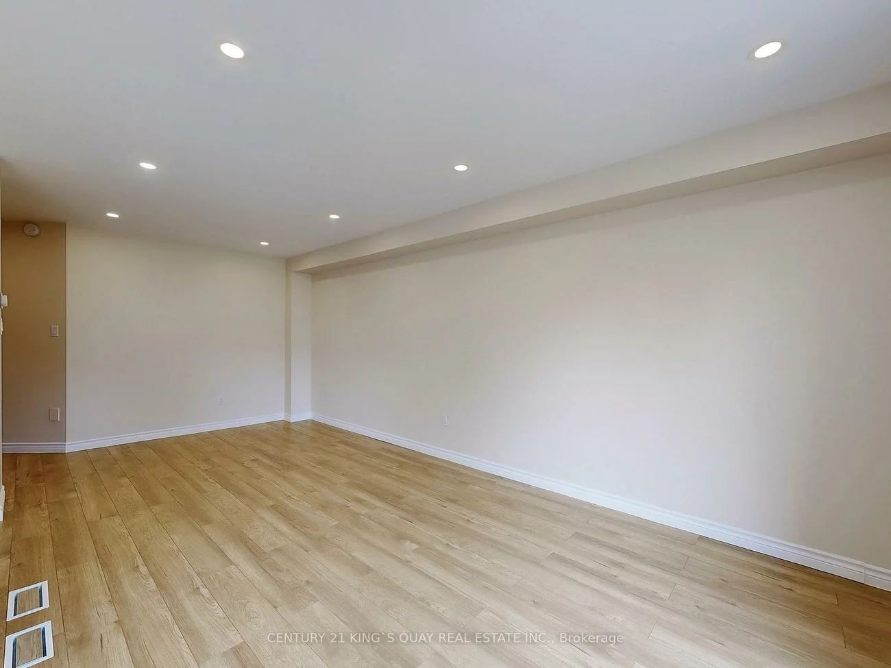 71, Rembrandt, Village Green-South Unionville, Markham