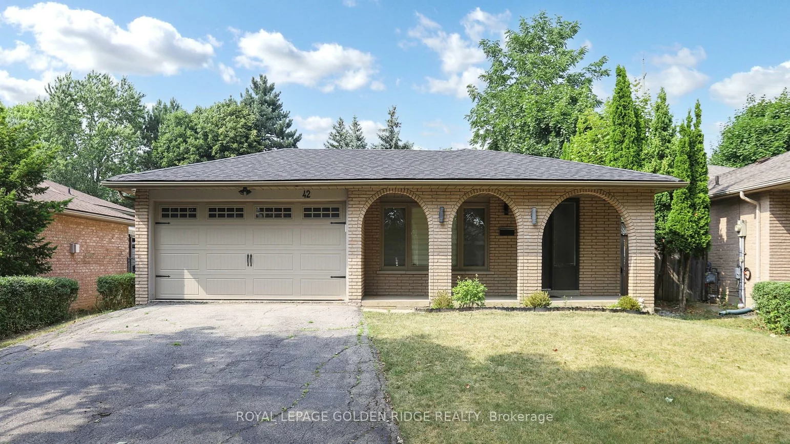 42, Castle Harbour, Bayview Fairway-Bayview Country Club Estates, Markham