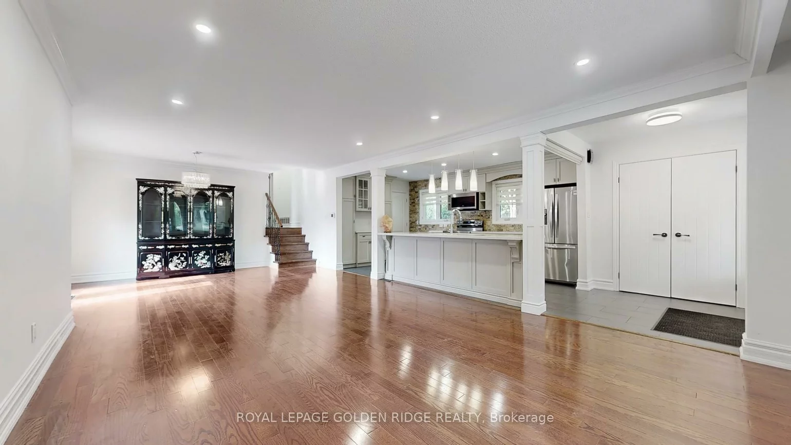 42, Castle Harbour, Bayview Fairway-Bayview Country Club Estates, Markham