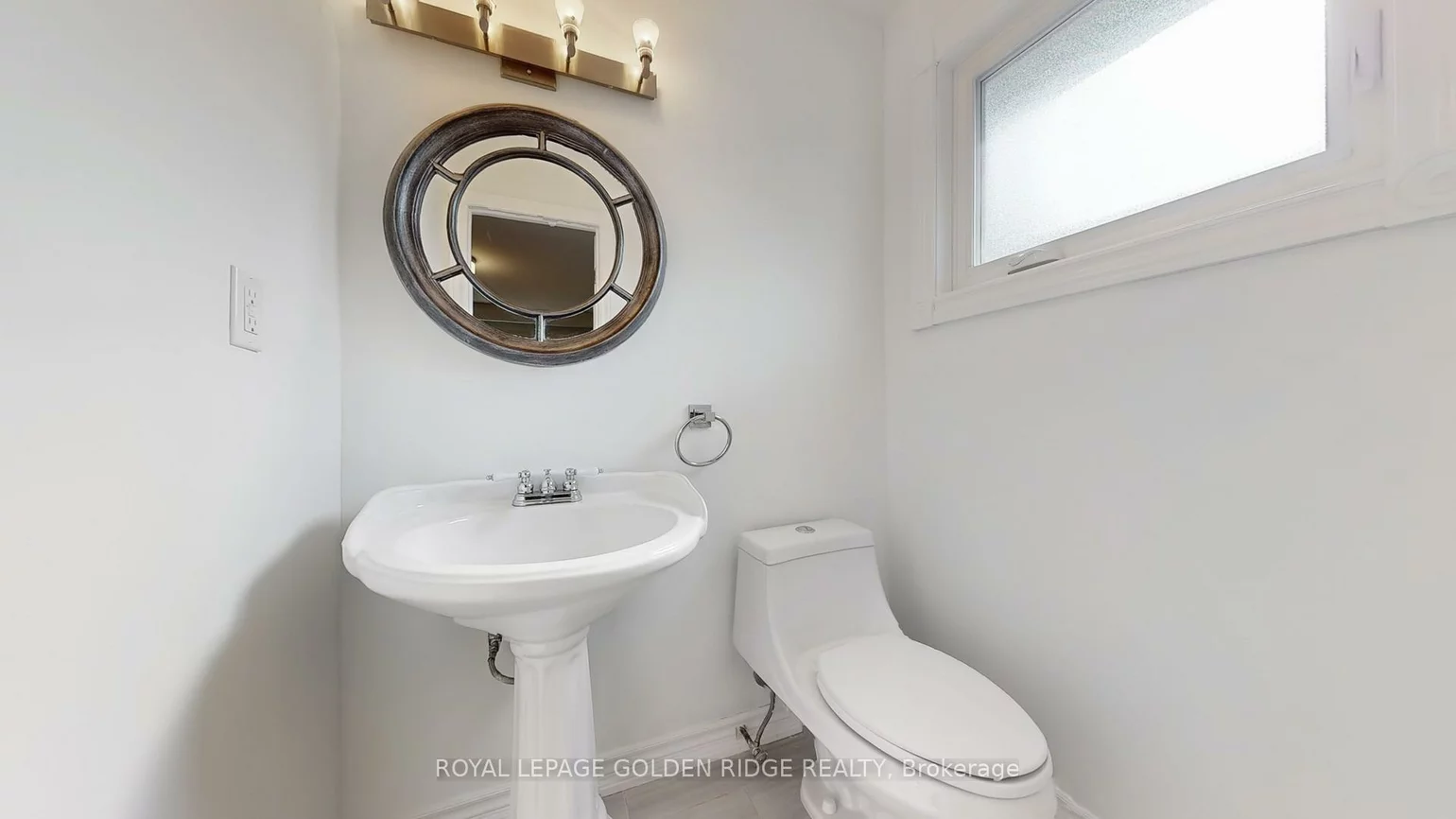 42, Castle Harbour, Bayview Fairway-Bayview Country Club Estates, Markham