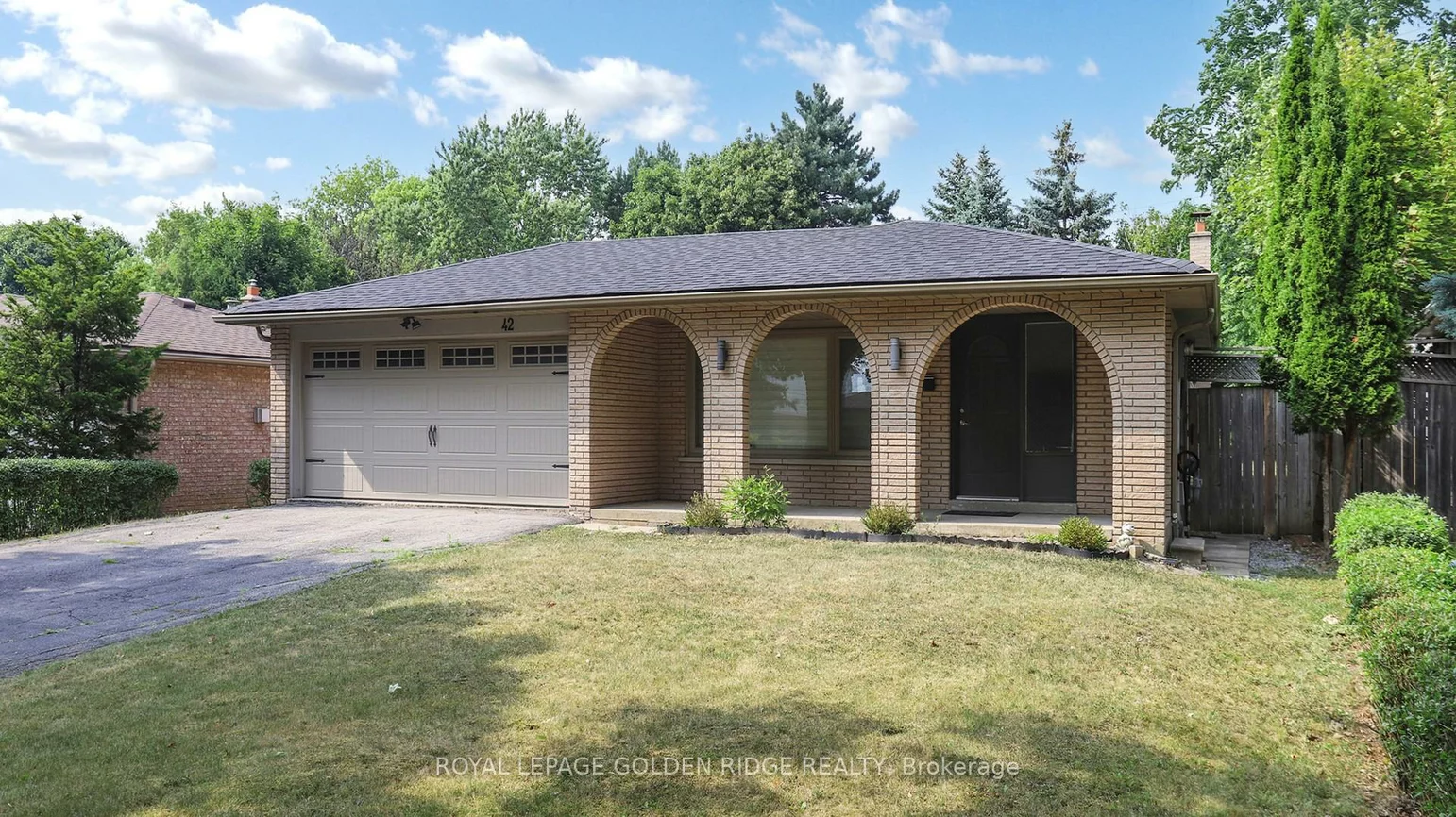 42, Castle Harbour, Bayview Fairway-Bayview Country Club Estates, Markham