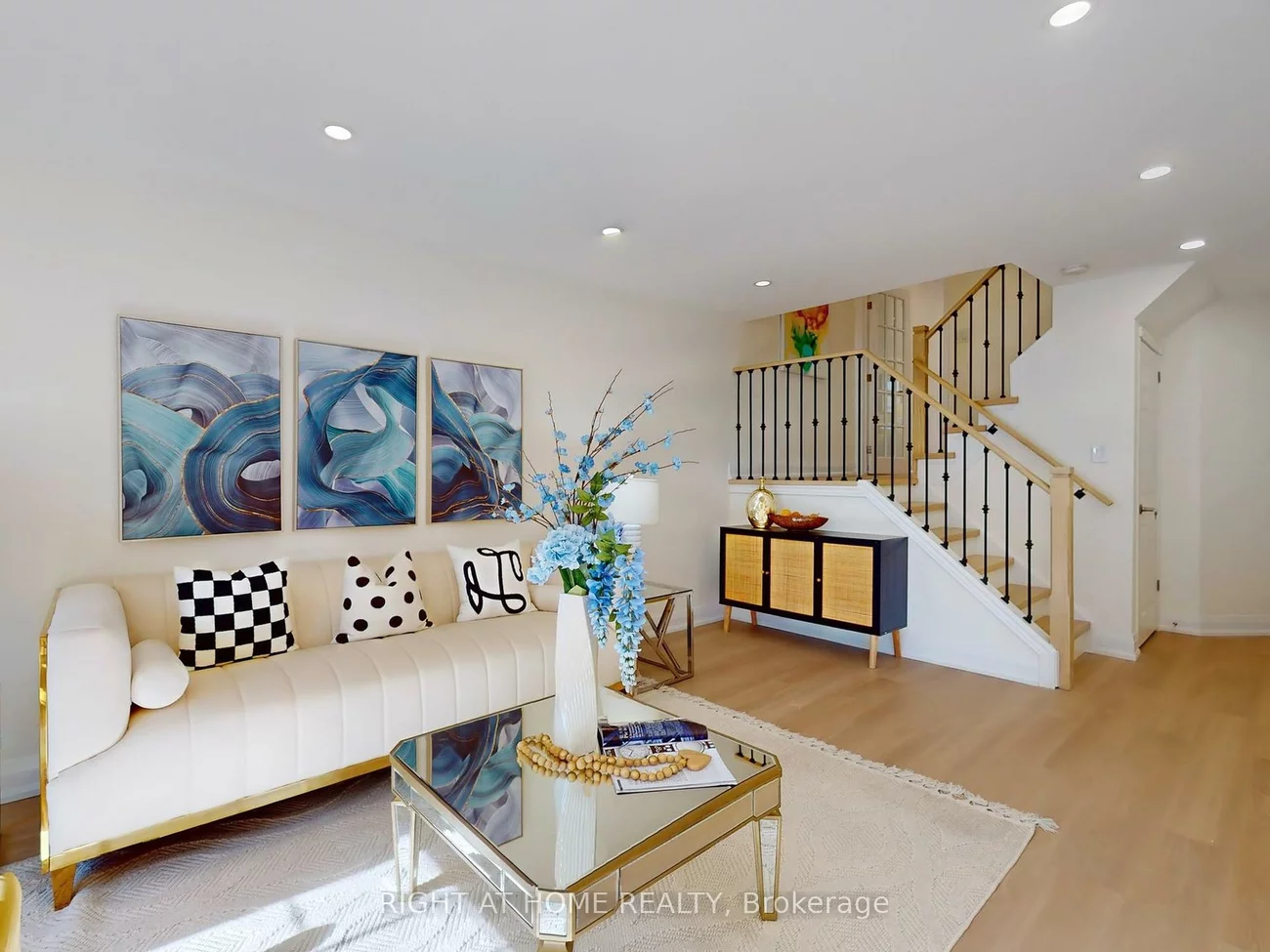 94, Reginald, Markham Village, Markham