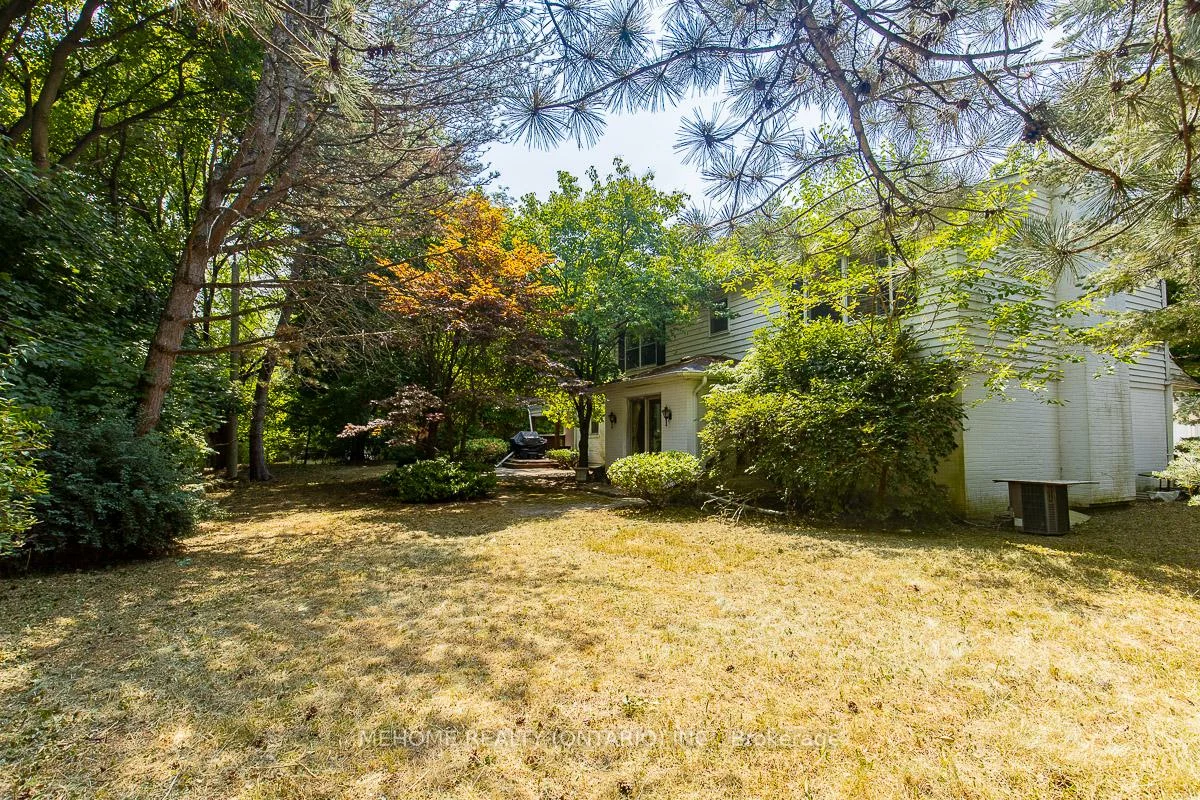 9, Laureleaf, Bayview Glen, Markham