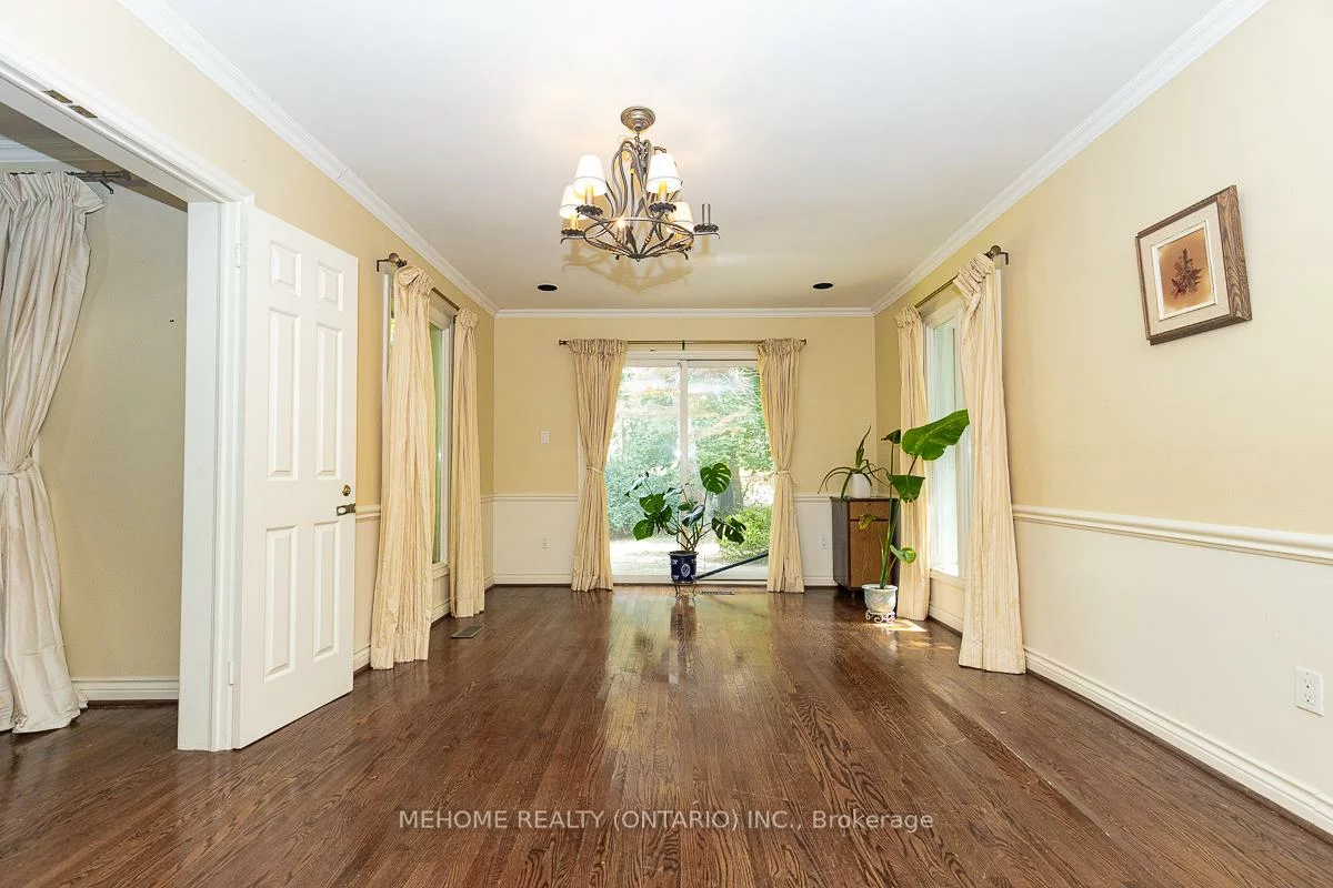 9, Laureleaf, Bayview Glen, Markham