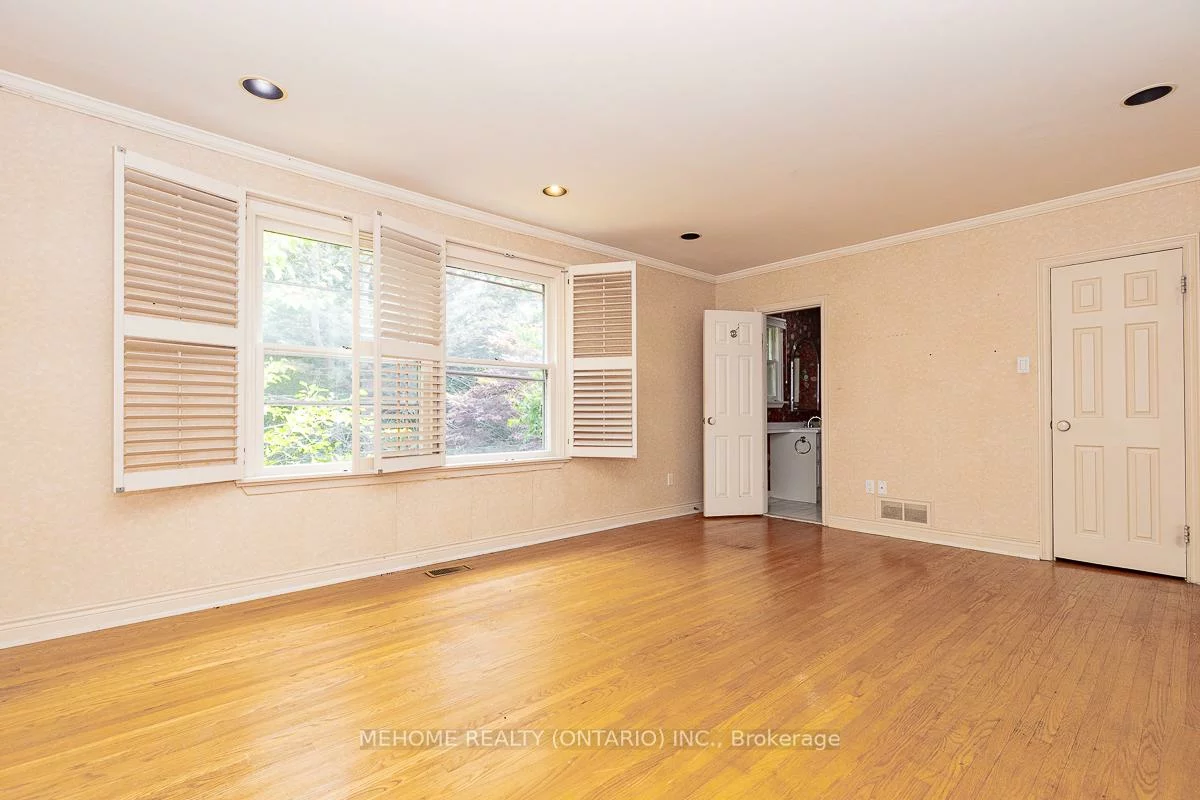 9, Laureleaf, Bayview Glen, Markham