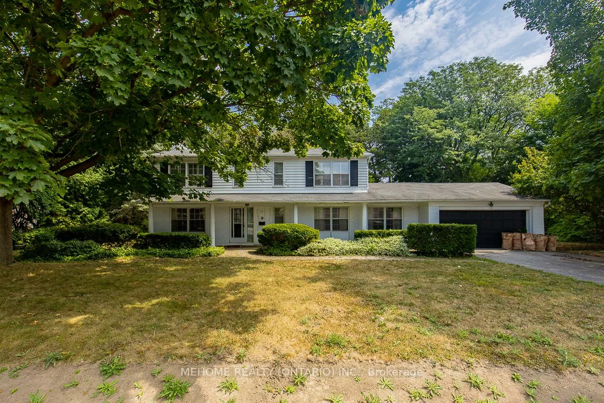 9, Laureleaf, Bayview Glen, Markham