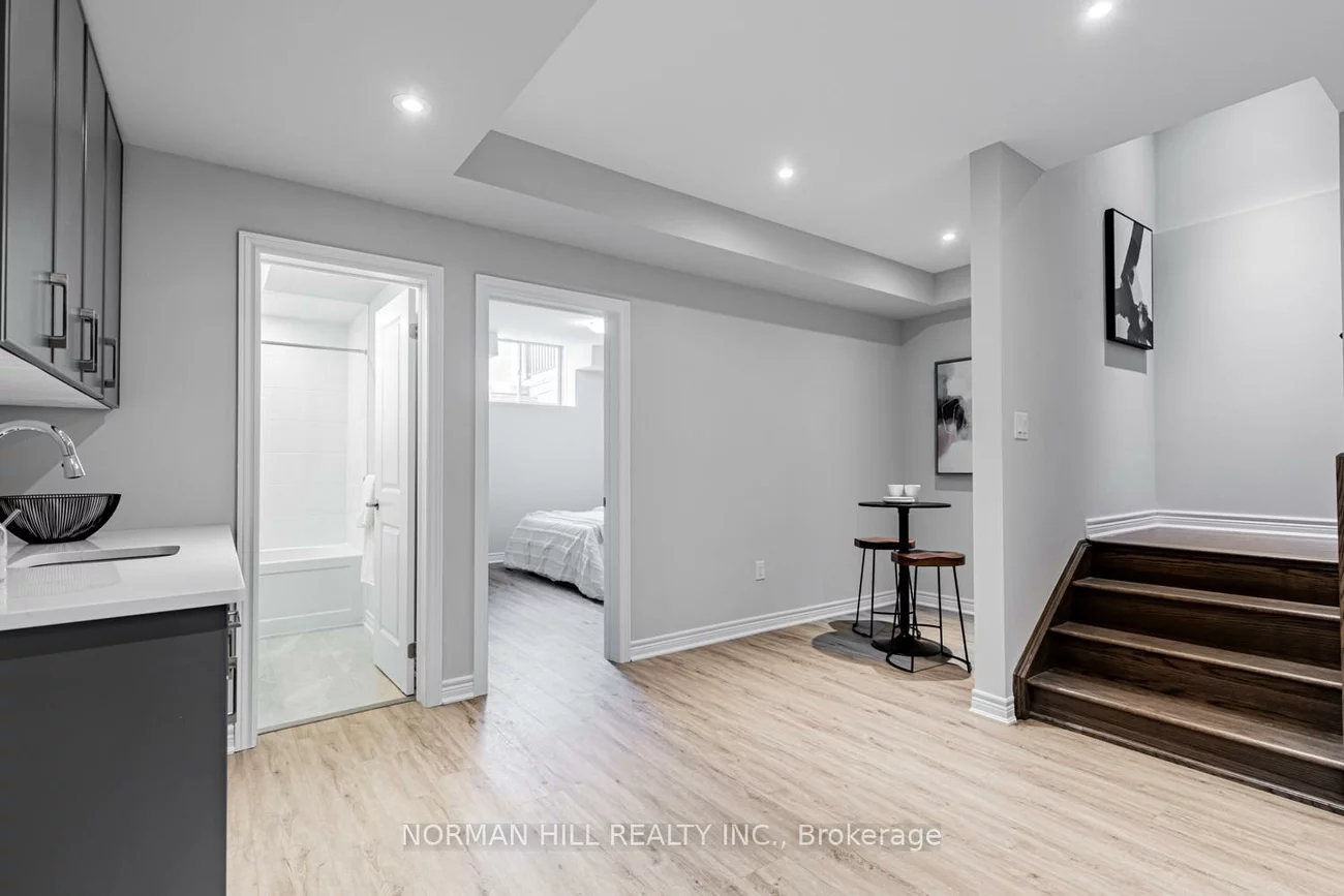 276, Riverlands, Cornell, Markham