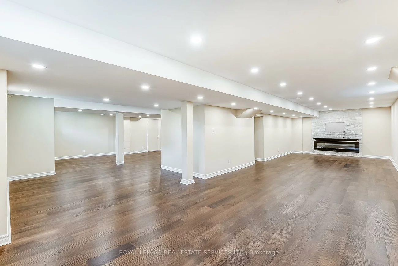 2, Pelister, Greensborough, Markham