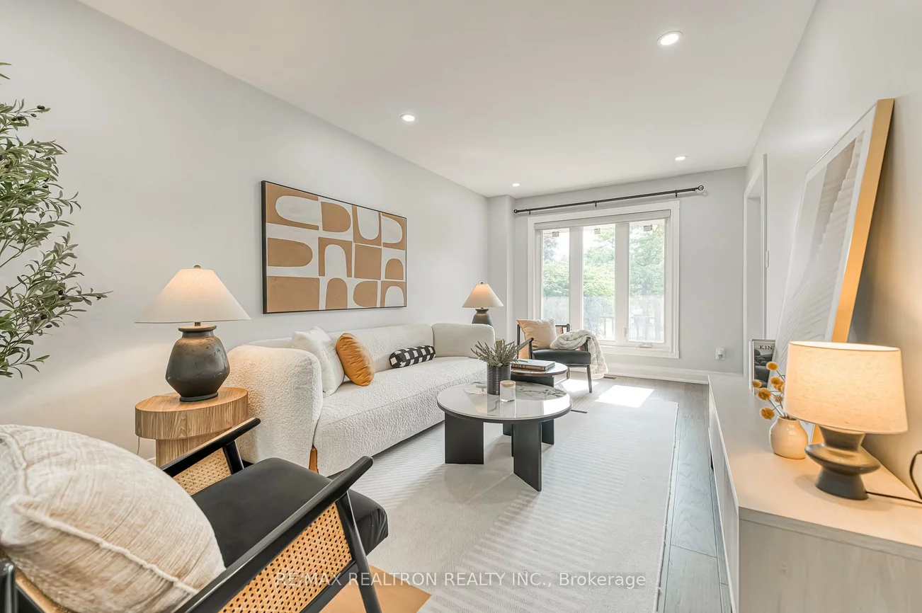 9, Smithy, Raymerville, Markham