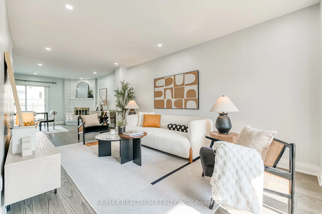 9, Smithy, Raymerville, Markham