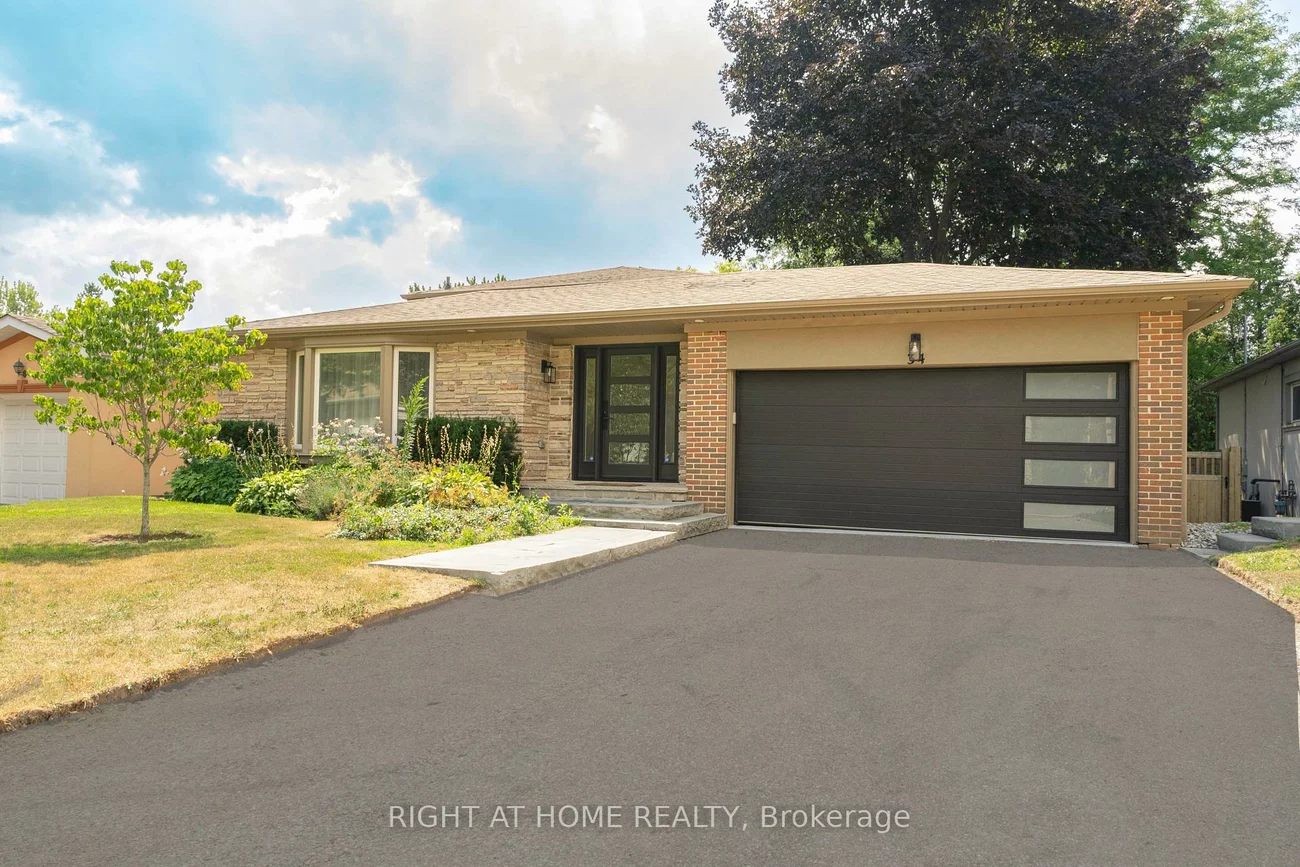 34, Wildrose, Bayview Glen, Markham