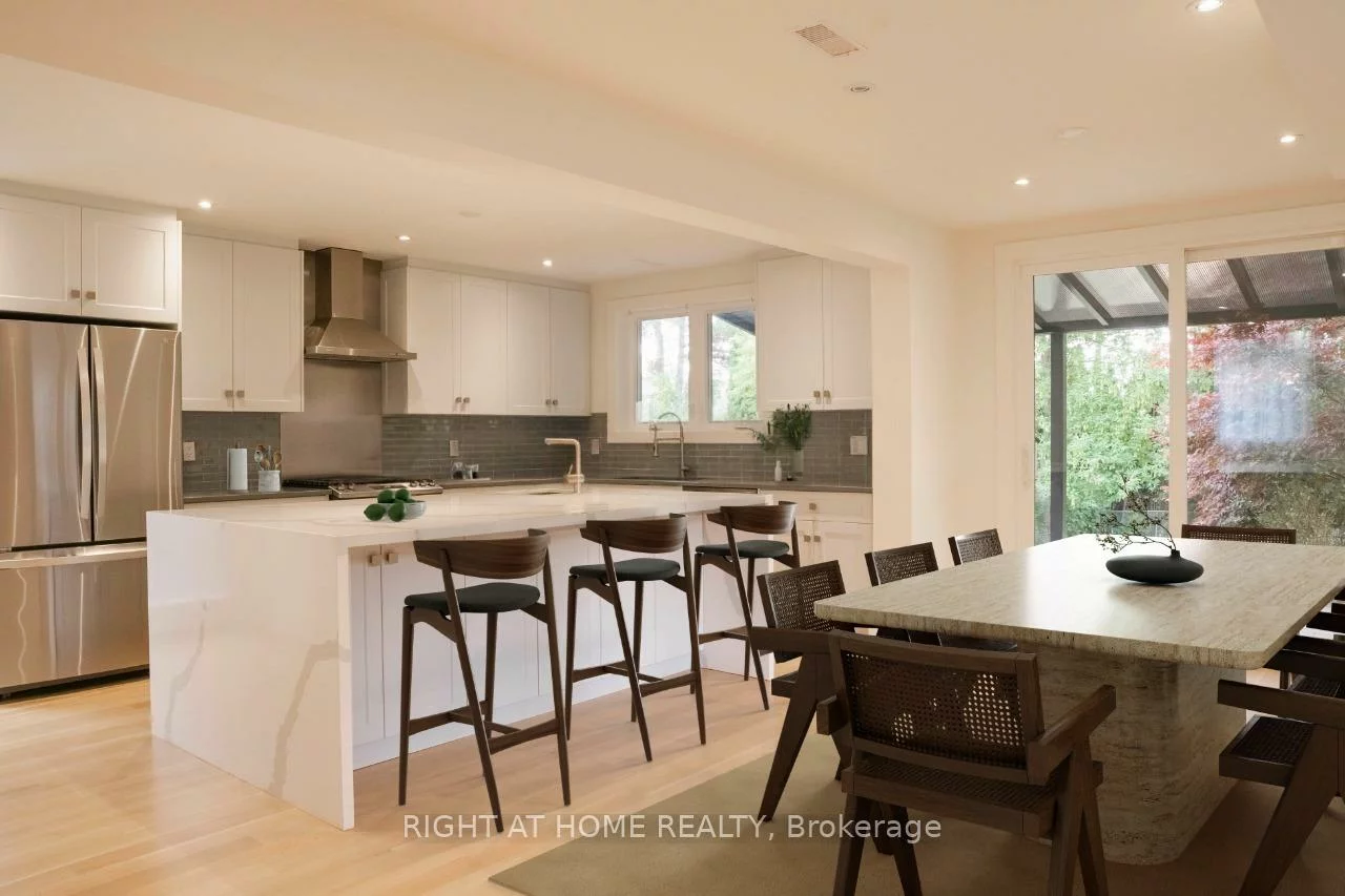 34, Wildrose, Bayview Glen, Markham