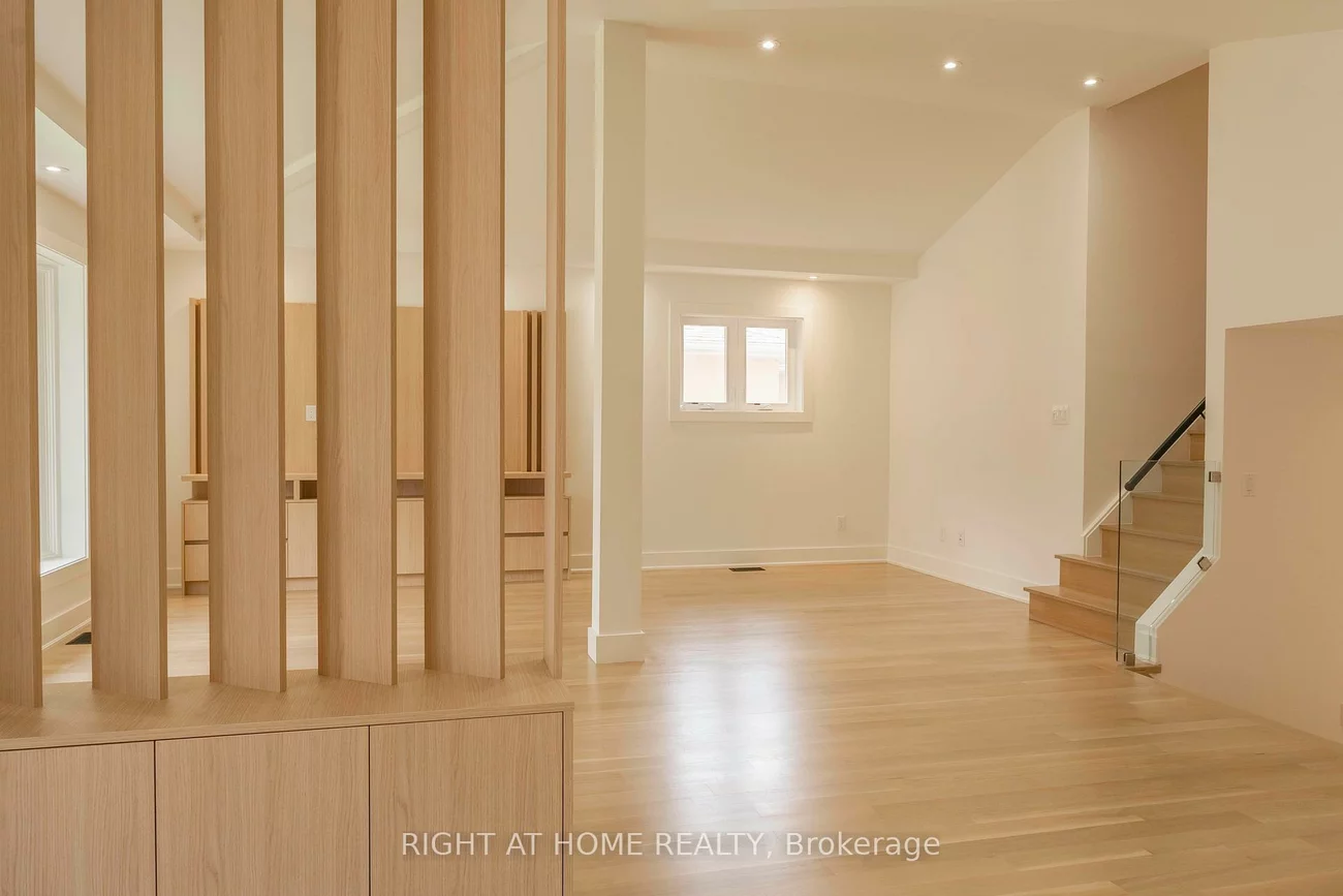 34, Wildrose, Bayview Glen, Markham