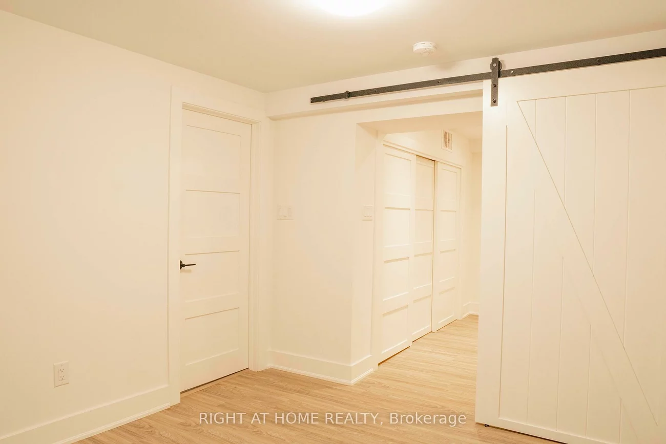 34, Wildrose, Bayview Glen, Markham