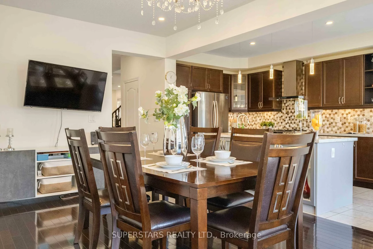 70, Living Cres, Victoria Square, Markham