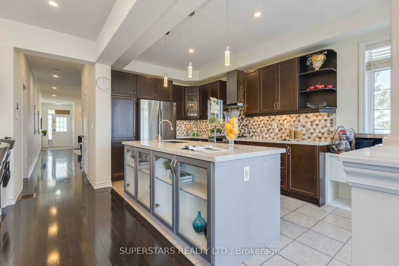 70, Living Cres, Victoria Square, Markham