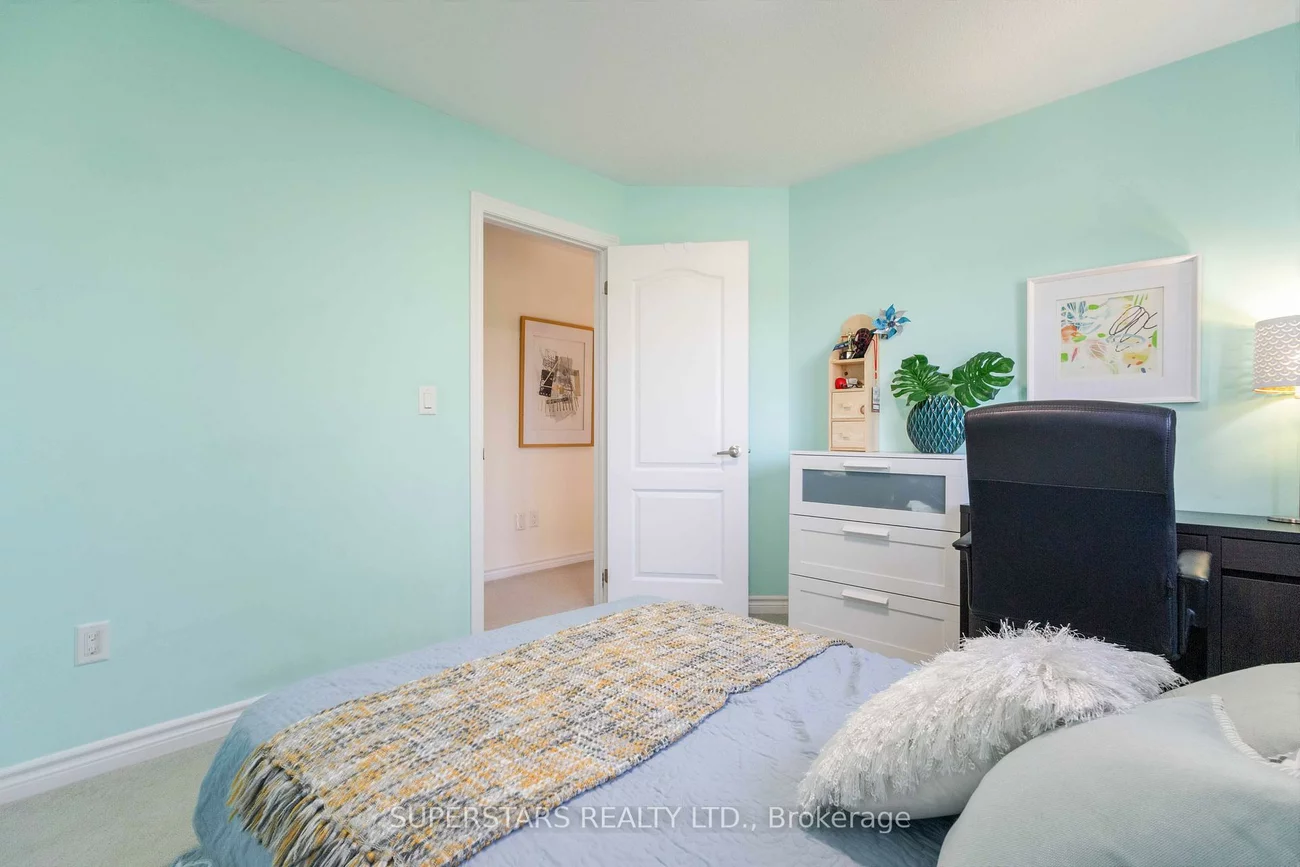 70, Living Cres, Victoria Square, Markham