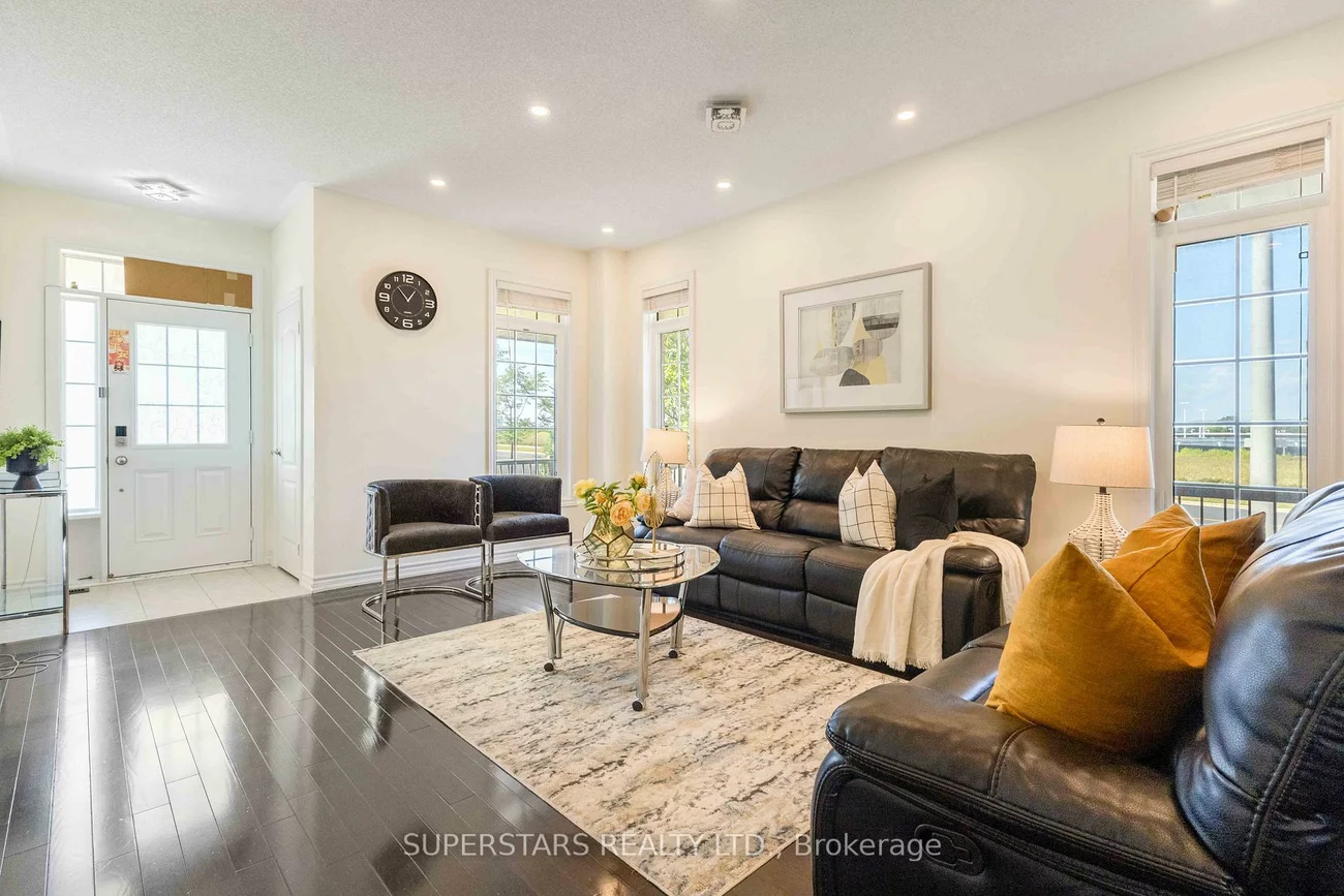 70, Living Cres, Victoria Square, Markham