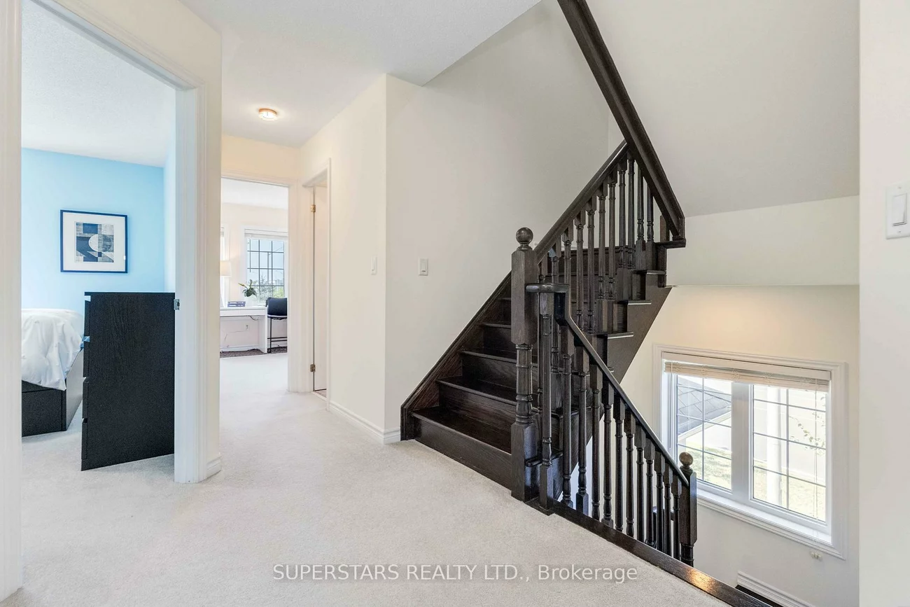 70, Living Cres, Victoria Square, Markham