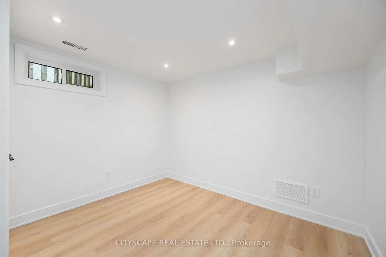6, Portree, Royal Orchard, Markham