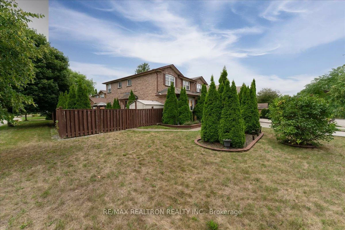 151, Lyndhurst, Thornlea, Markham