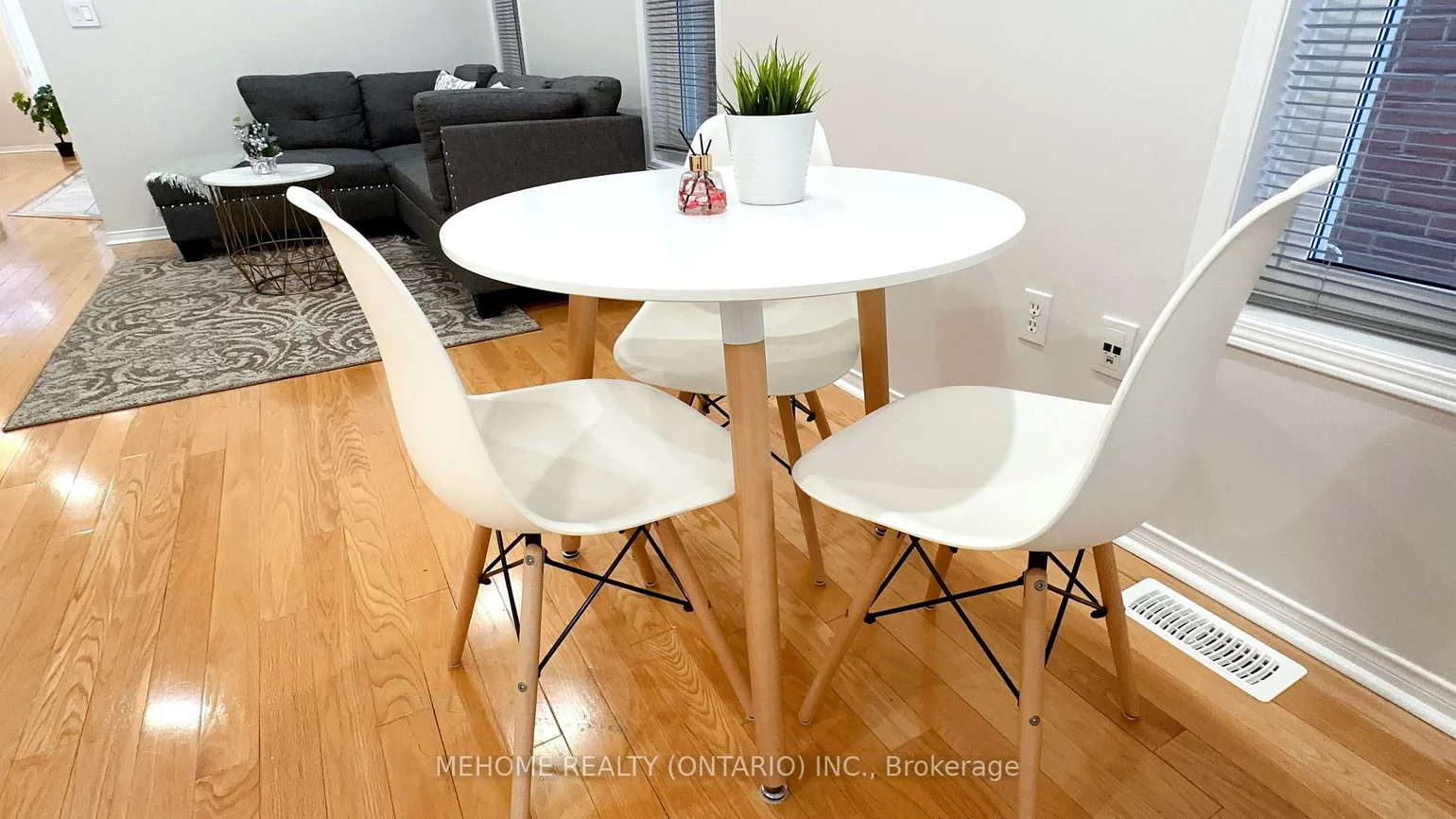 15, Catherina, Berczy, Markham
