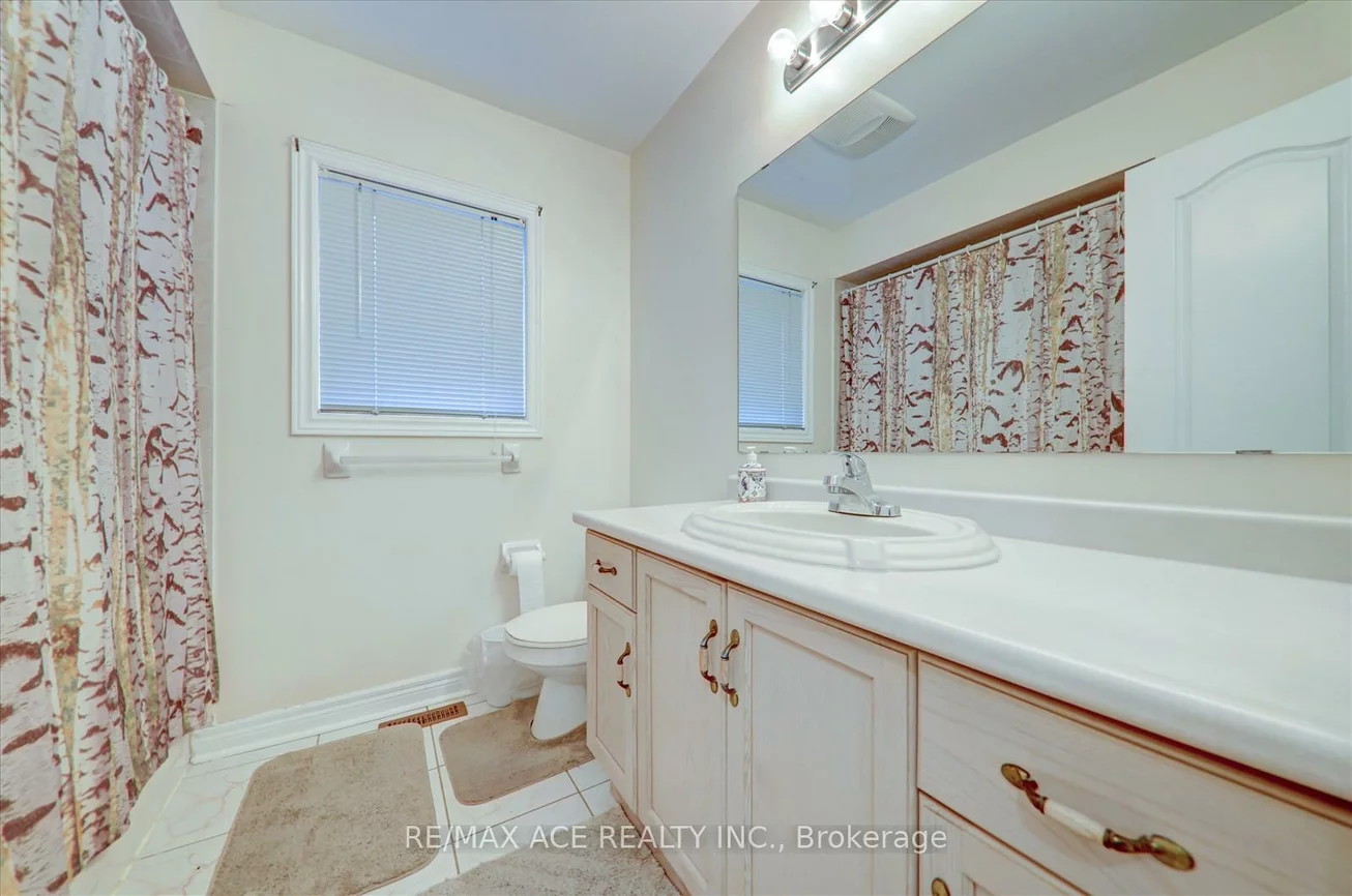 21, Summerlea, Middlefield, Markham