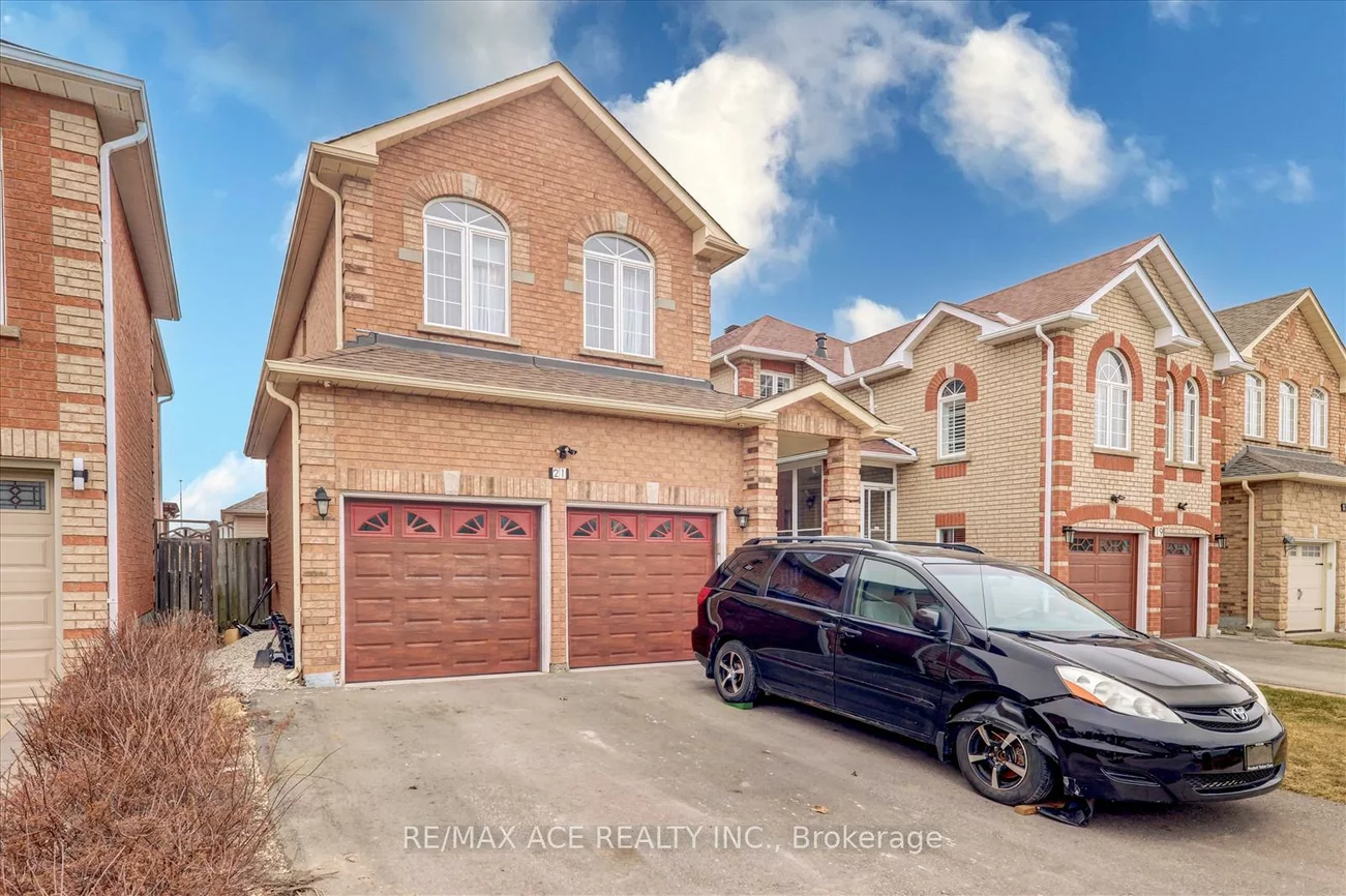 21, Summerlea, Middlefield, Markham