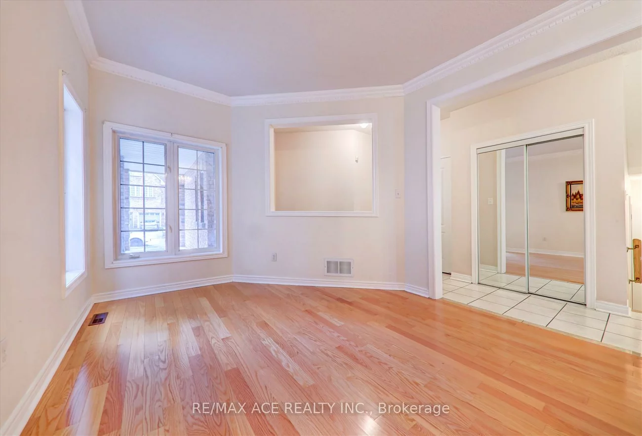 21, Summerlea, Middlefield, Markham