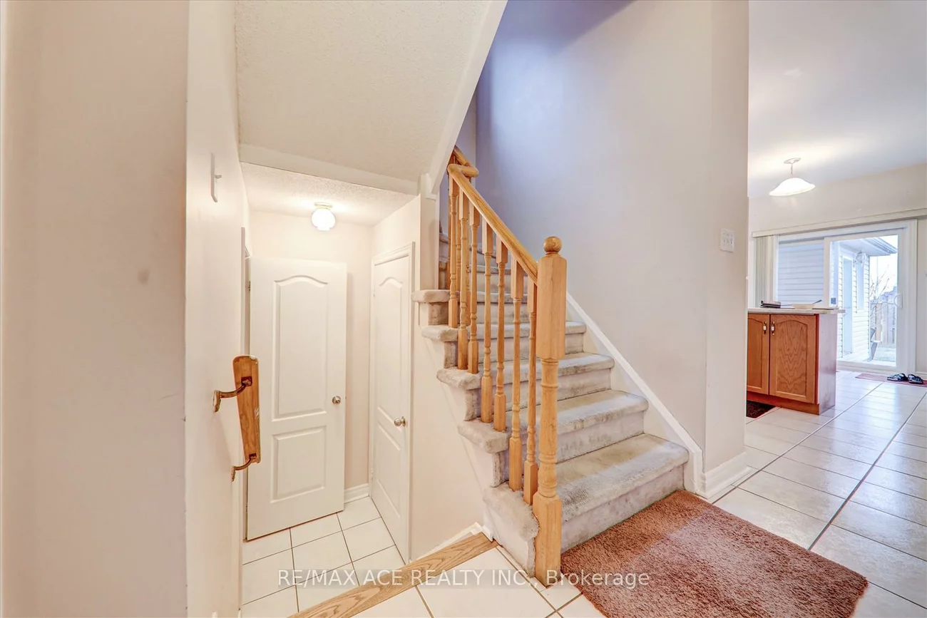 21, Summerlea, Middlefield, Markham