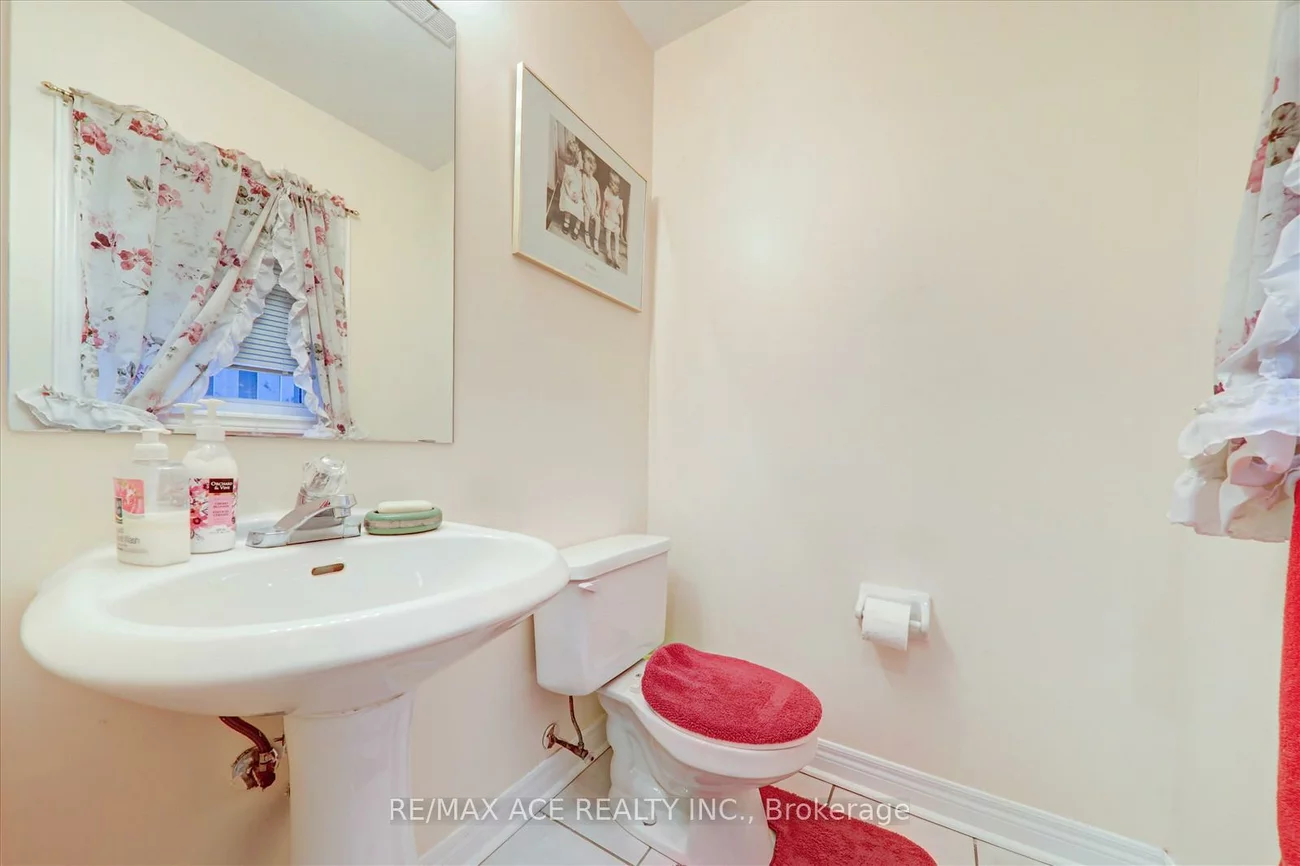21, Summerlea, Middlefield, Markham