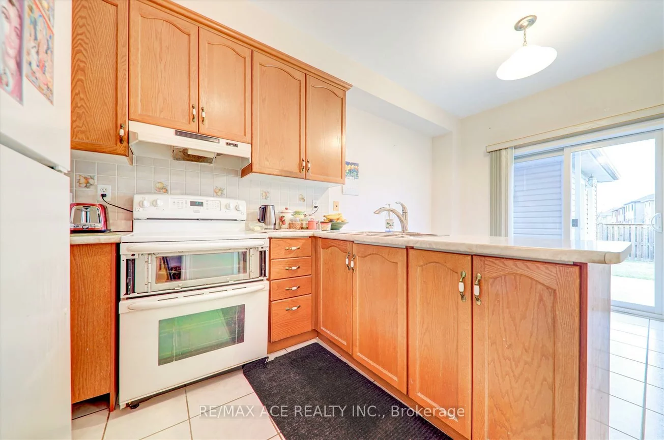21, Summerlea, Middlefield, Markham