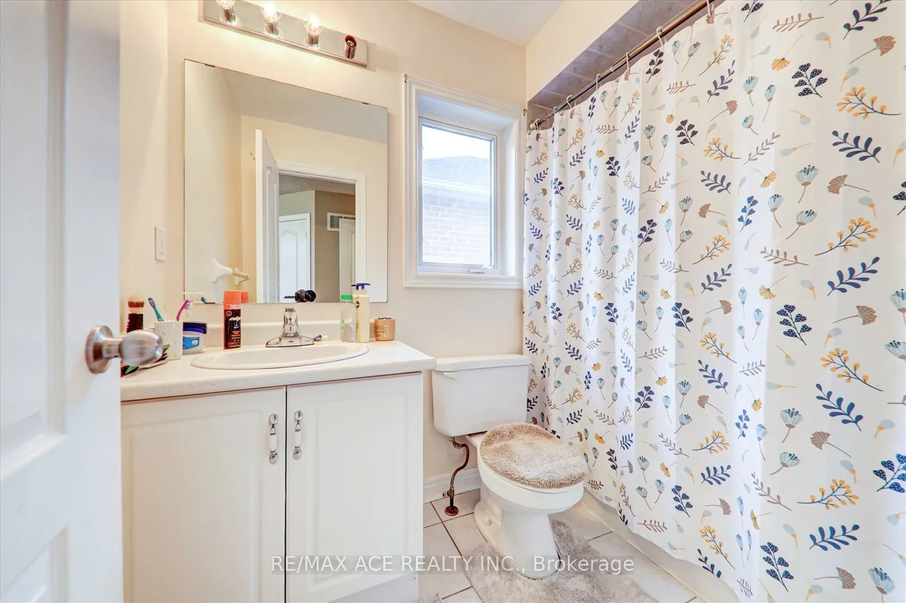 21, Summerlea, Middlefield, Markham