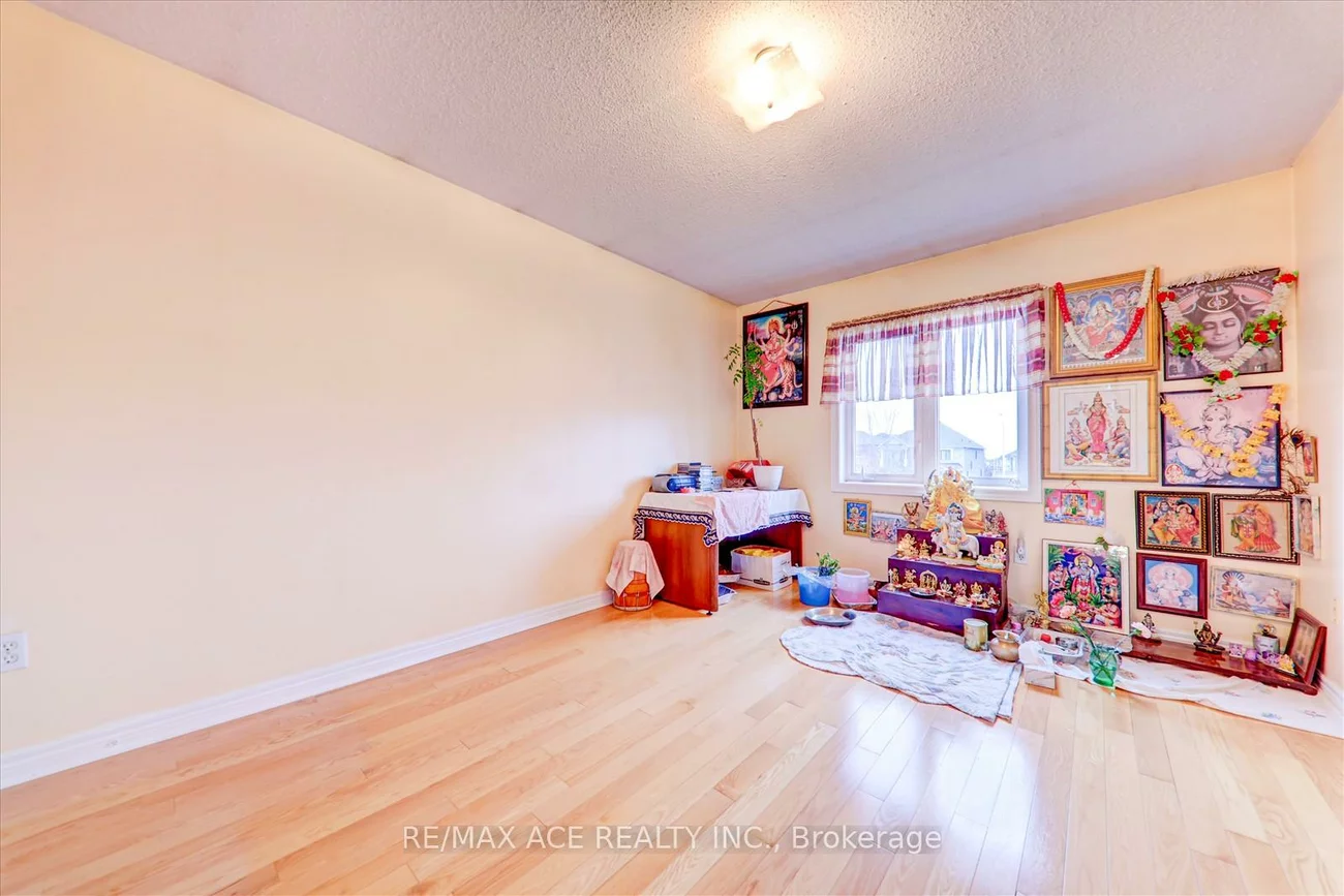 21, Summerlea, Middlefield, Markham
