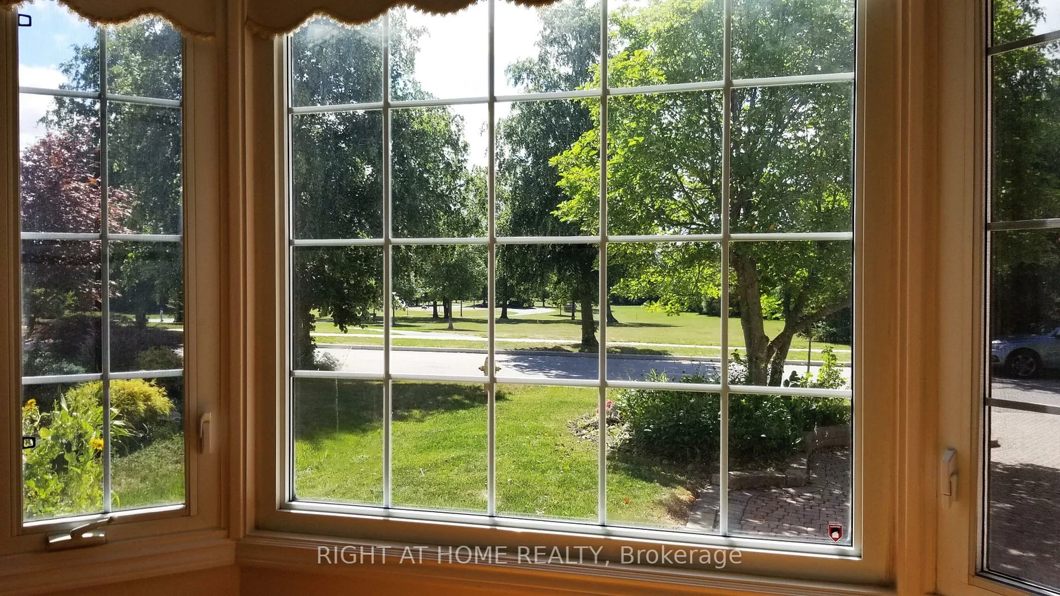26, Leighland, Unionville, Markham