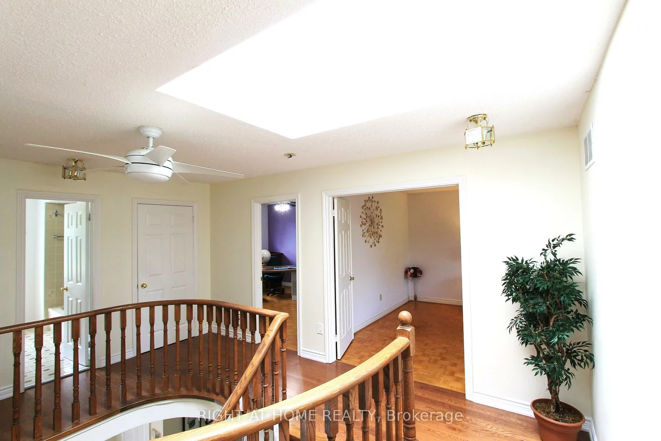 26, Leighland, Unionville, Markham