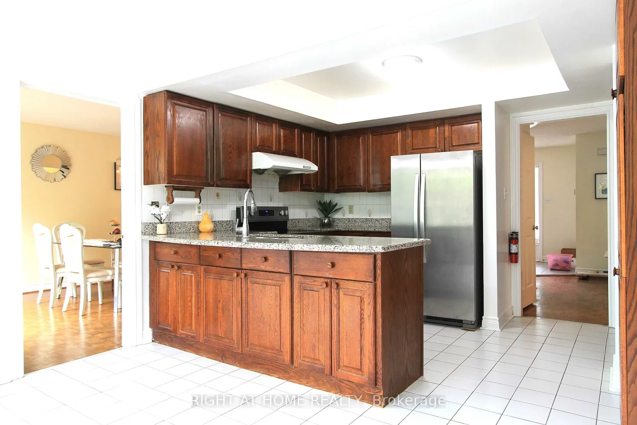 26, Leighland, Unionville, Markham