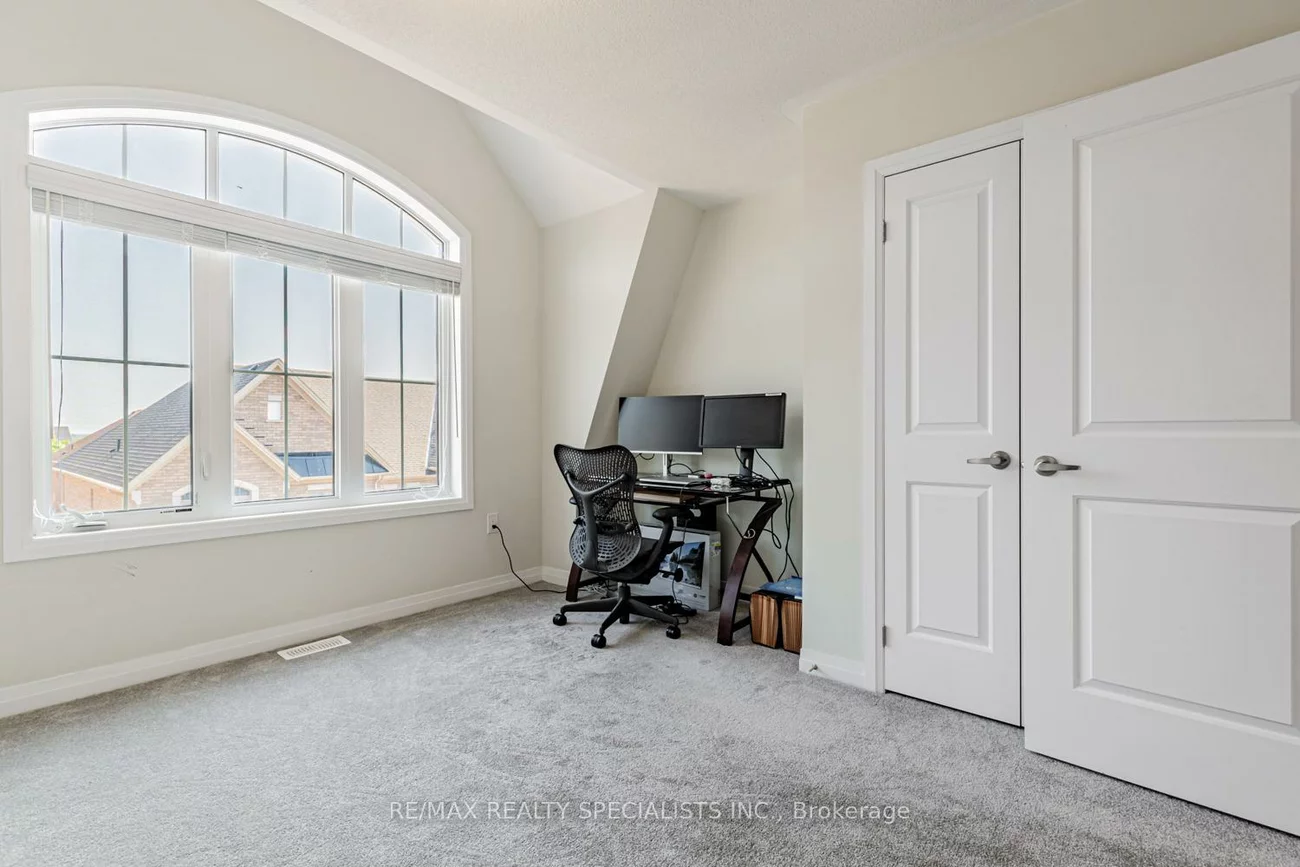 6867, 14th, Box Grove, Markham