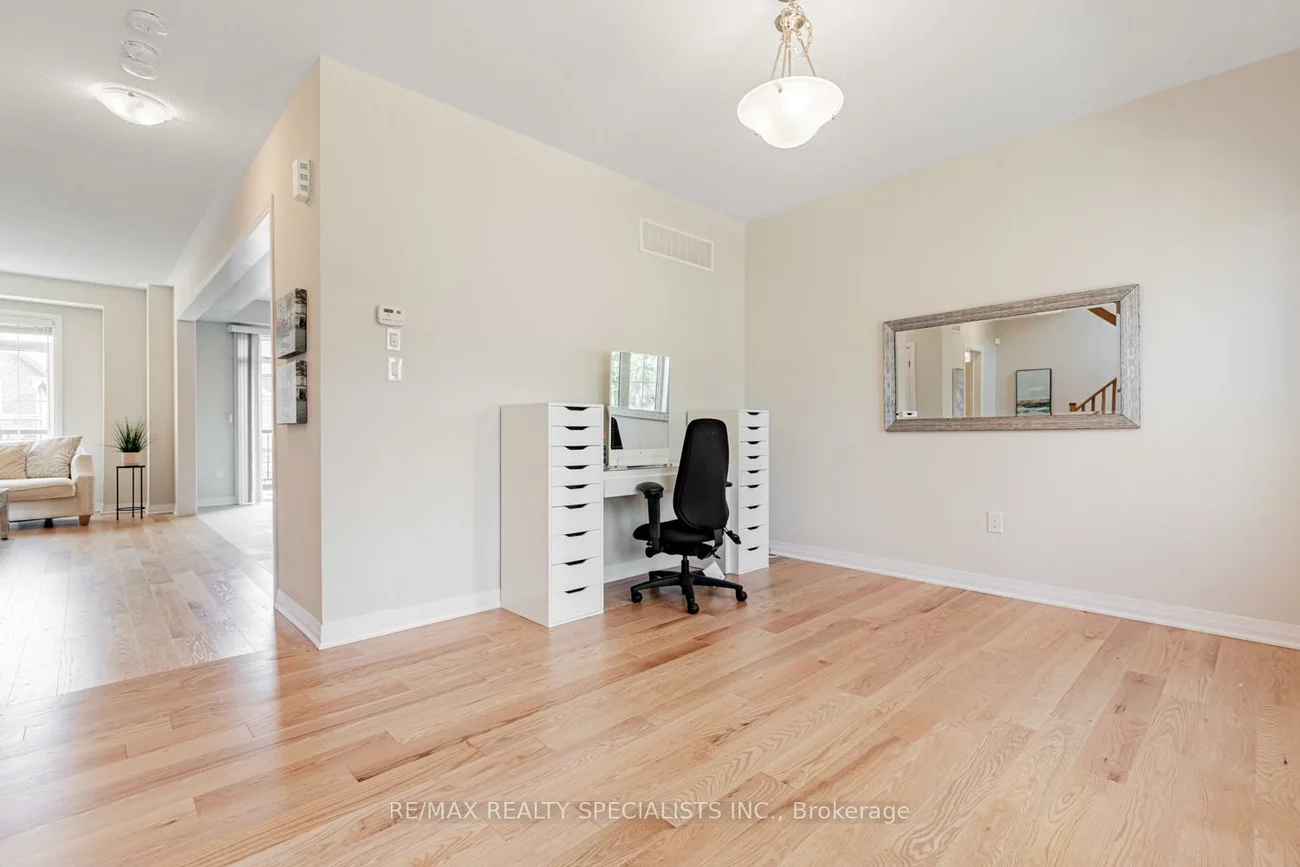 6867, 14th, Box Grove, Markham