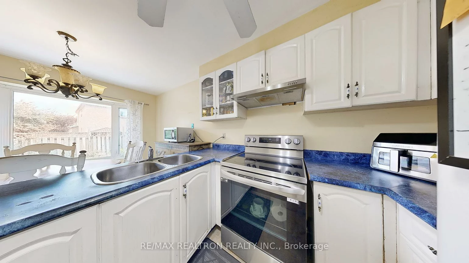 43, Strathmore, Raymerville, Markham