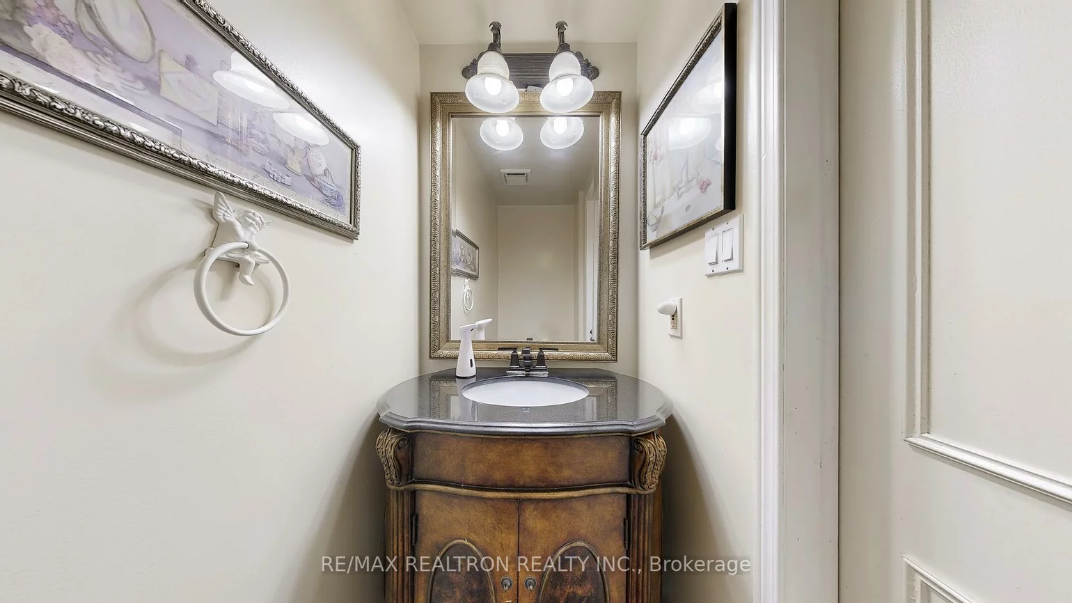 43, Strathmore, Raymerville, Markham