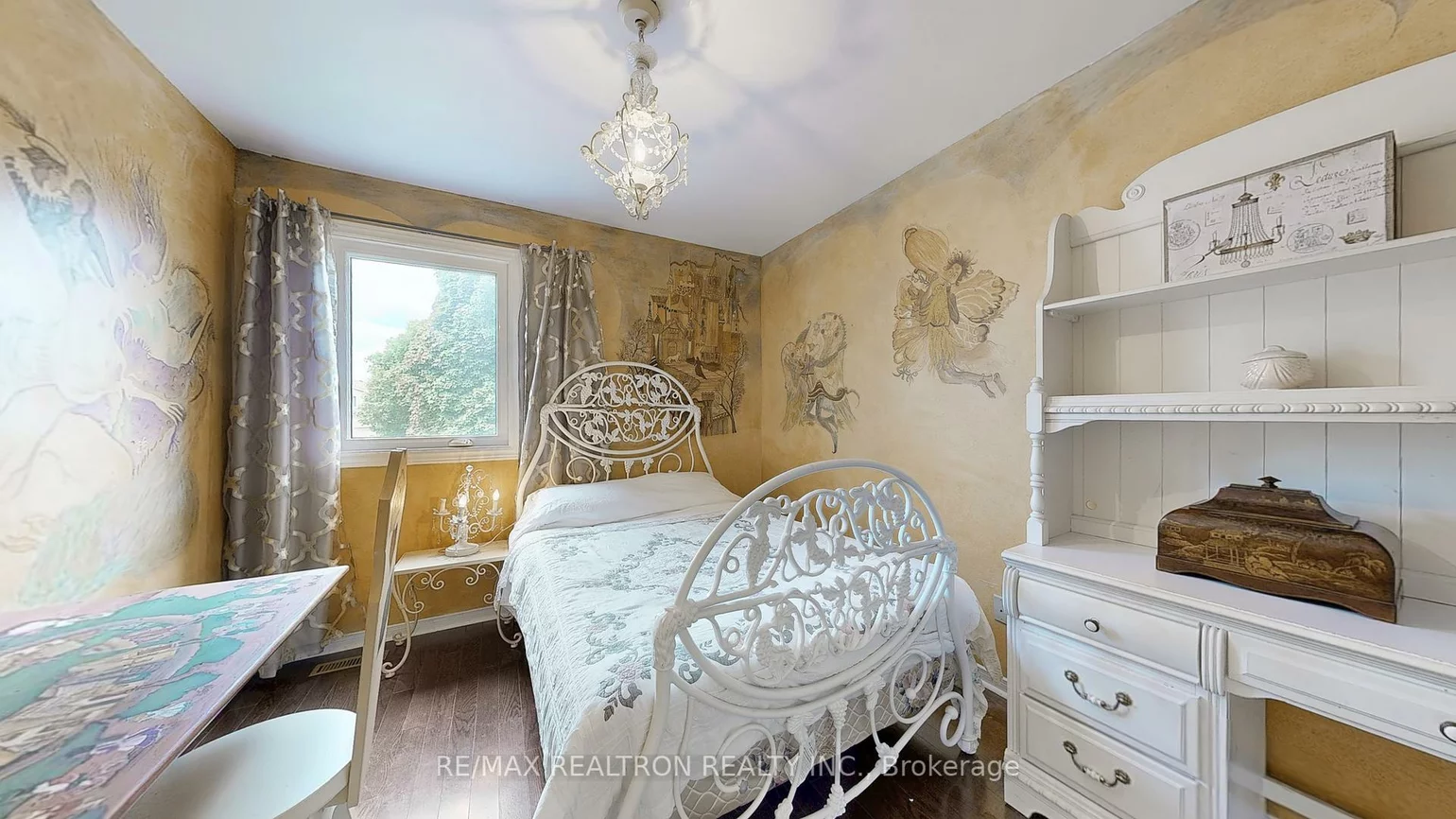 43, Strathmore, Raymerville, Markham